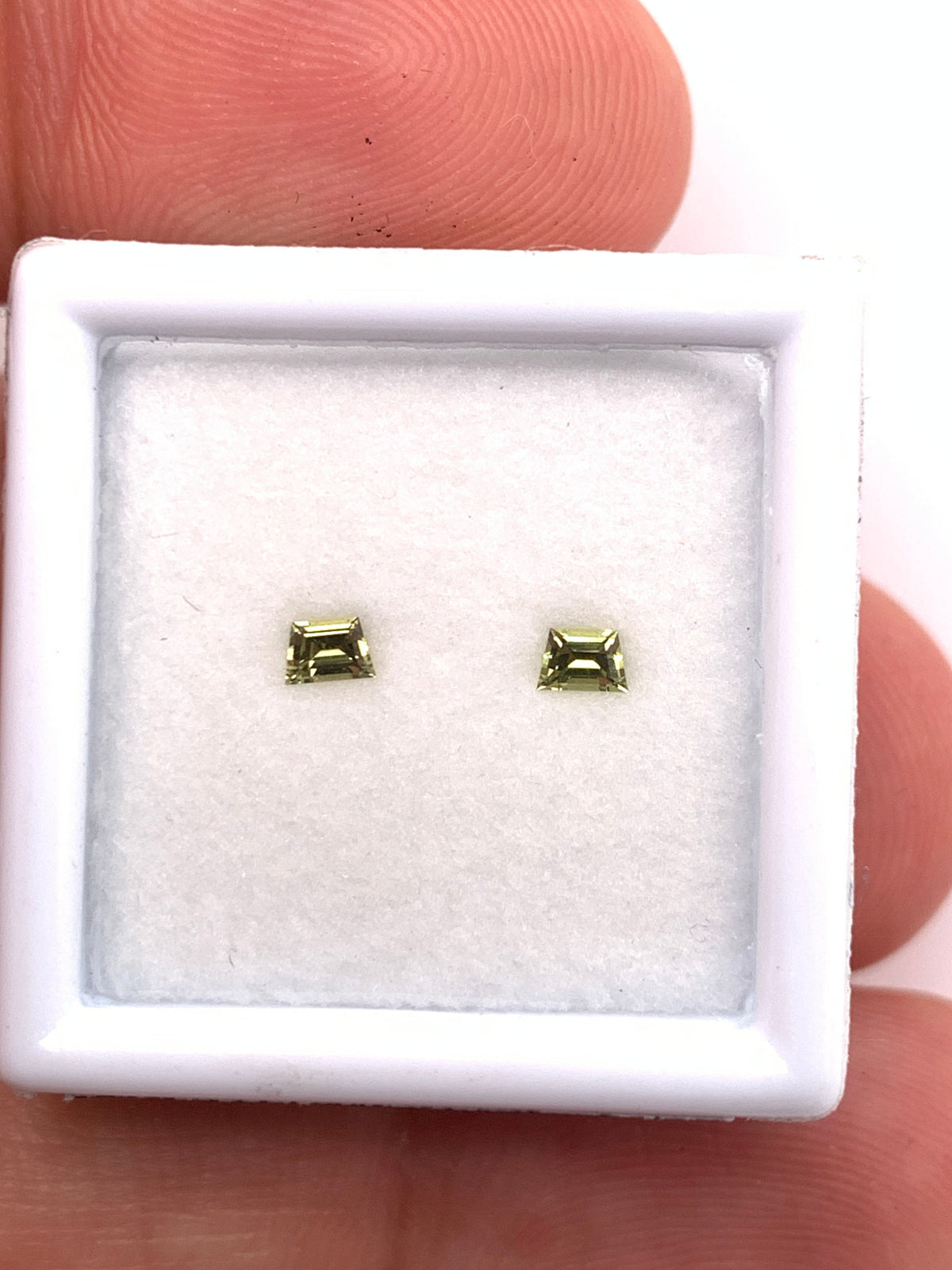 Green Sapphire — 2pcs Trapezoid | 0.14ct total | 3.00 x 2.00mm | Australia | Heated