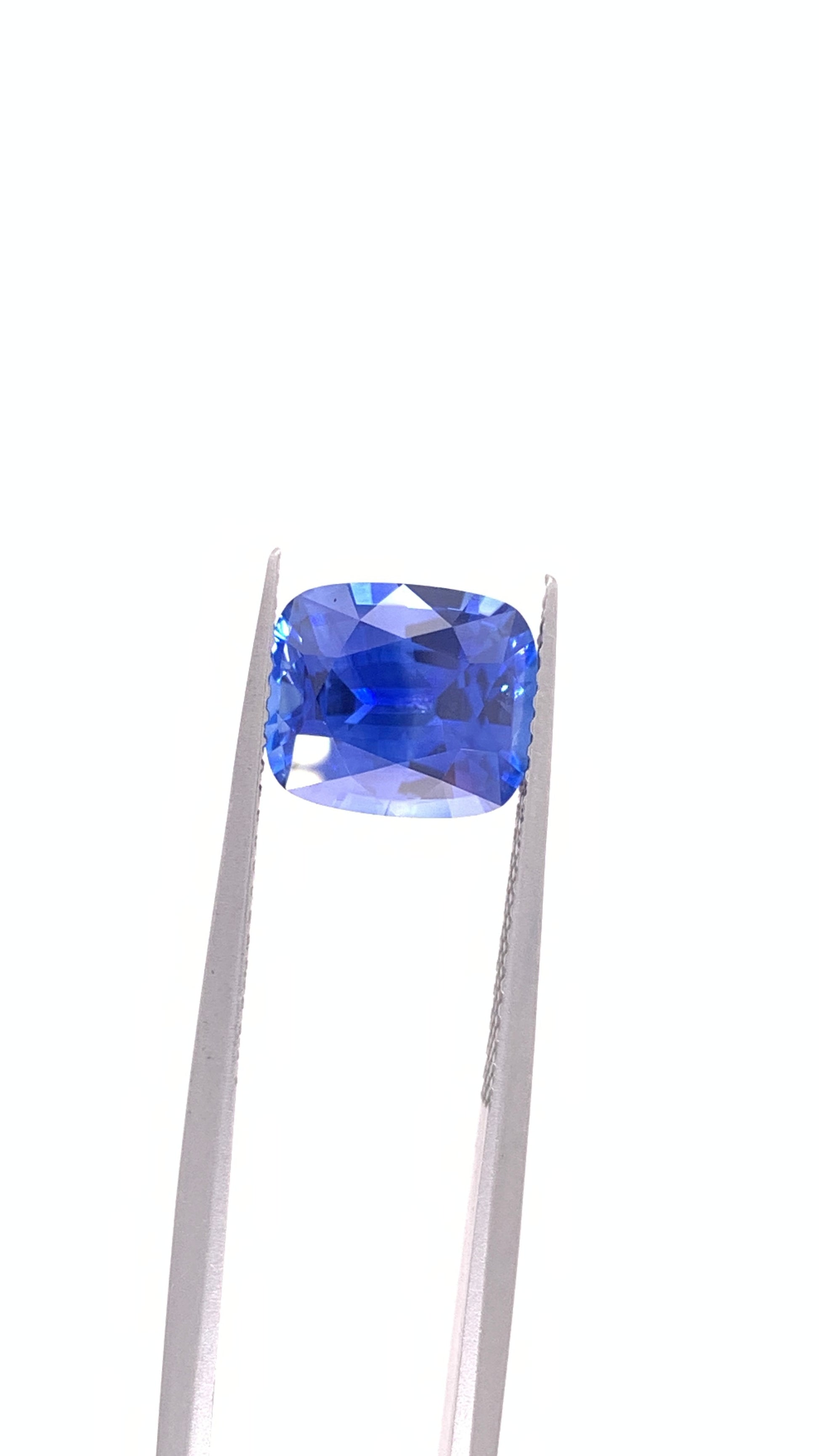 Blue Sapphire — 3.2ct Cushion | 9.50 x 8.00mm | Sri Lanka | Heated