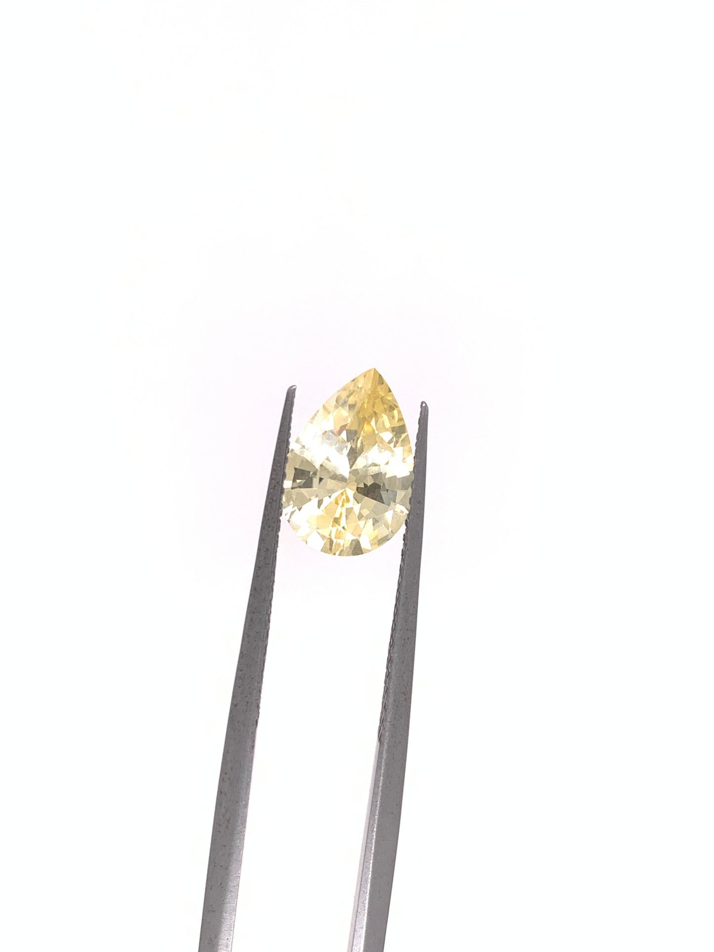 Yellow Sapphire — 2.12ct Pear | 10.30 x 7.15mm | Sri Lanka | Unheated