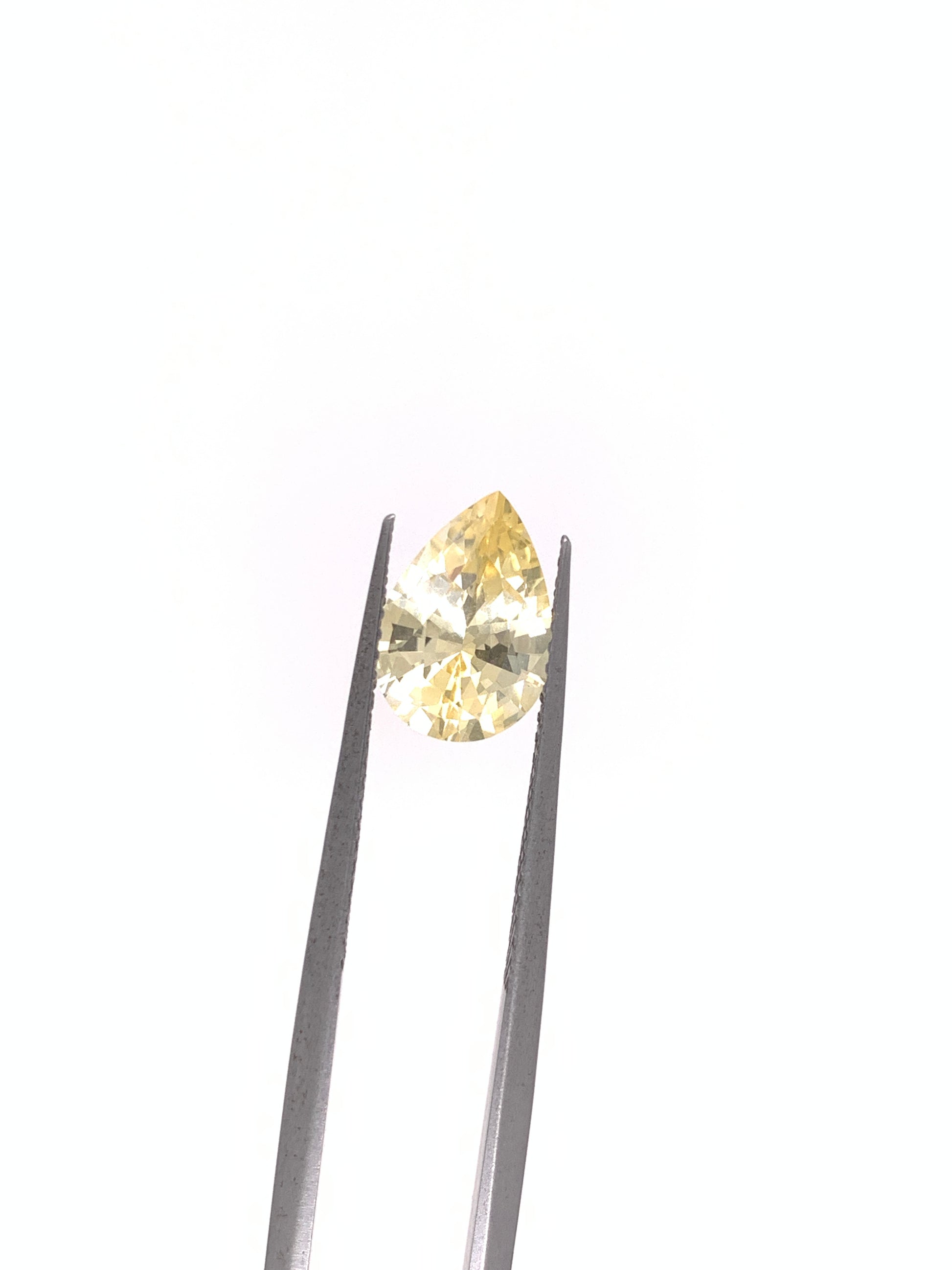 Yellow Sapphire — 2.12ct Pear | 10.30 x 7.15mm | Sri Lanka | Unheated