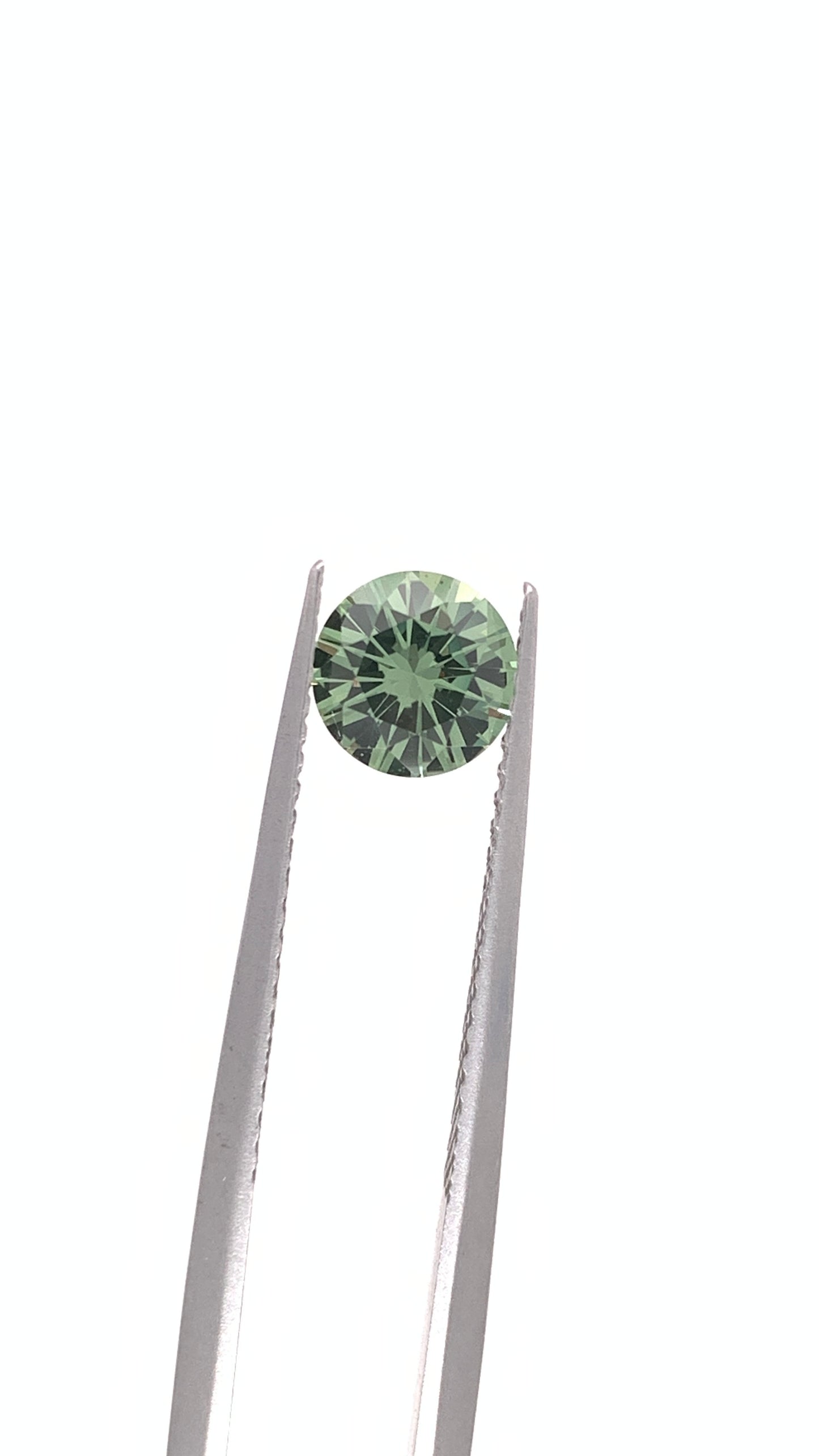 Green Sapphire — 0.92ct RBC | 6.0mm | Tanzania | Heated
