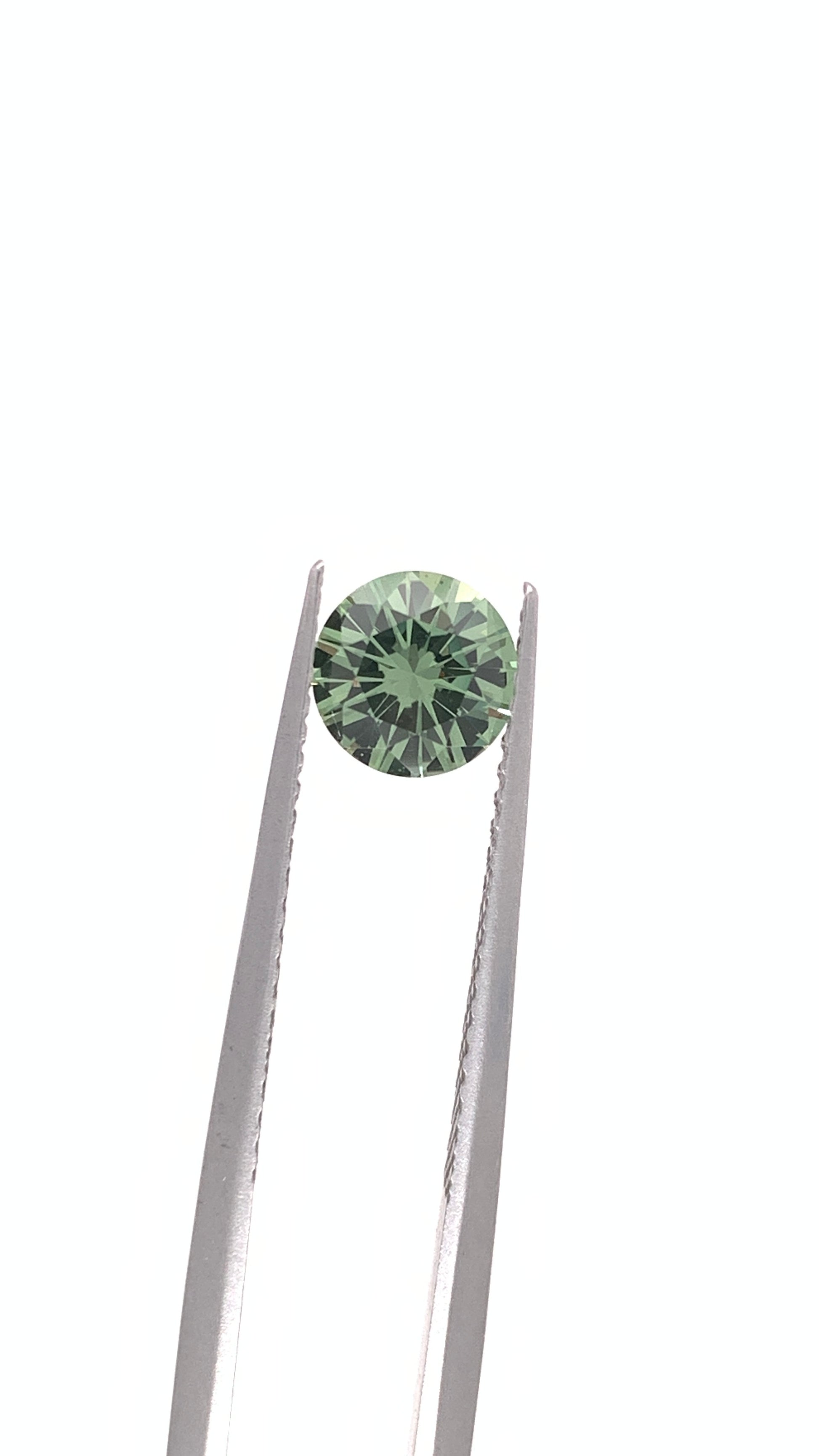 Green Sapphire — 0.92ct RBC | 6.0mm | Tanzania | Heated
