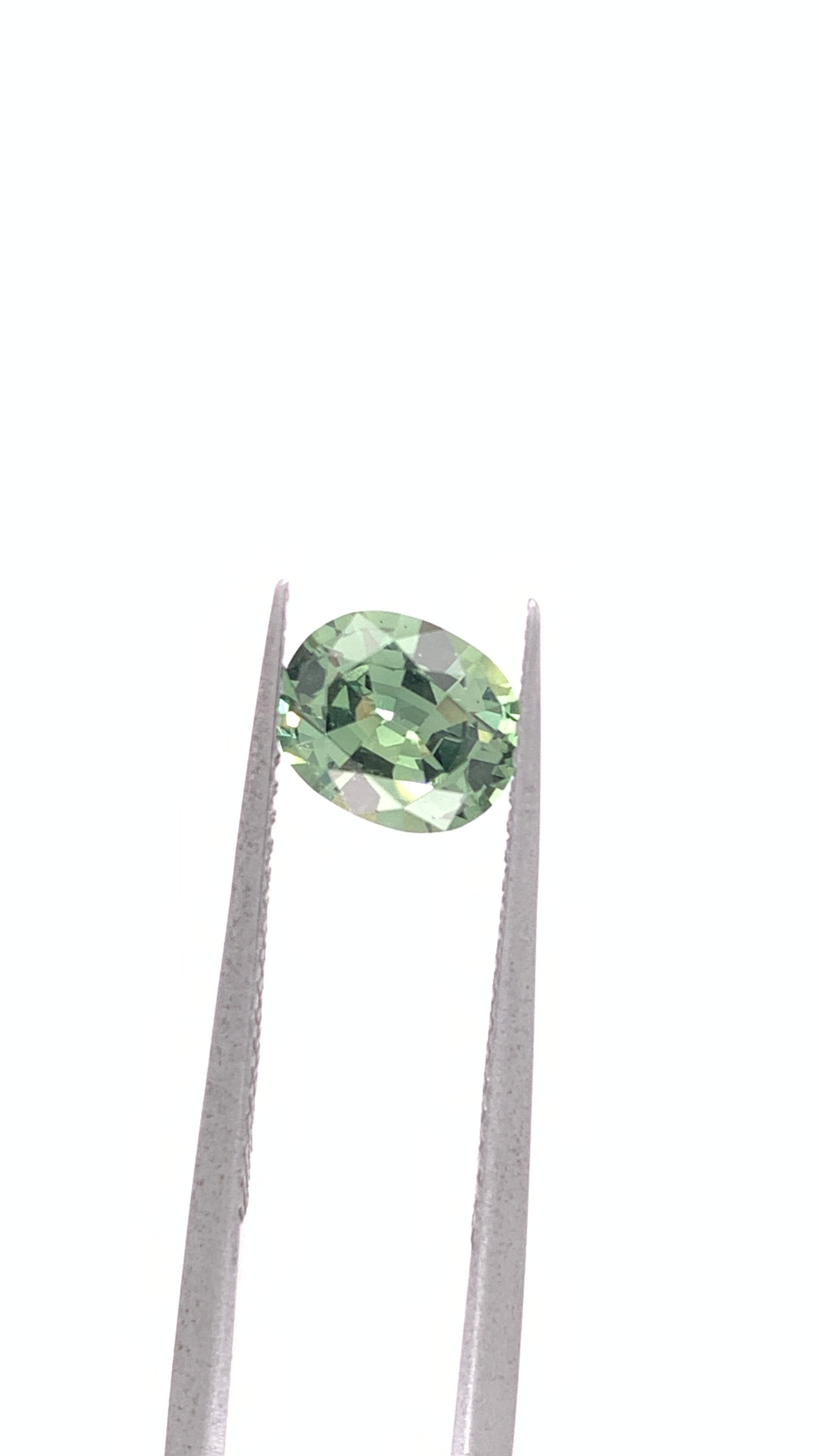 Green Sapphire — 1.29ct Oval | 7.10 x 5.95mm | Tanzania | Heated