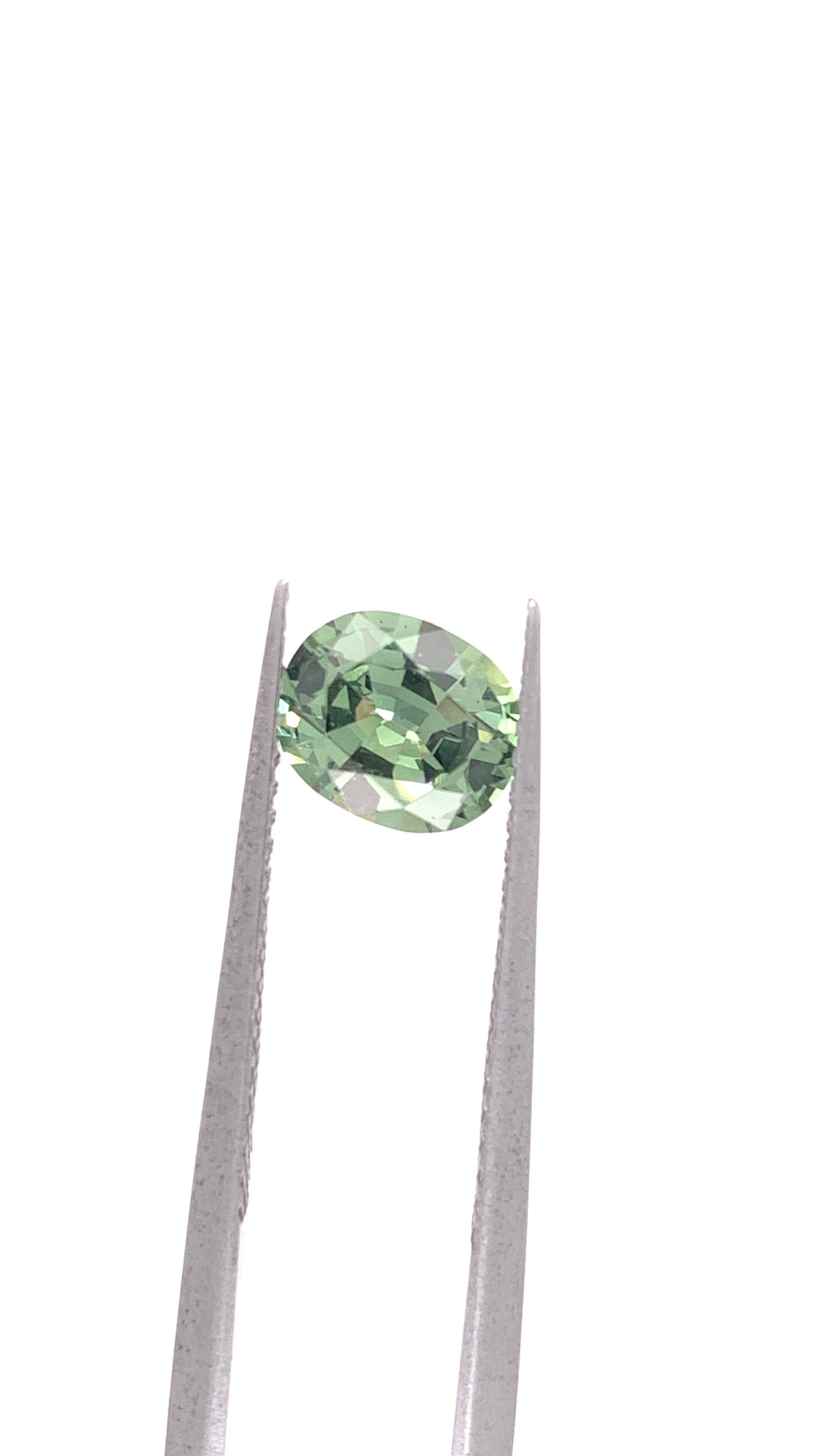Green Sapphire — 1.29ct Oval | 7.10 x 5.95mm | Tanzania | Heated