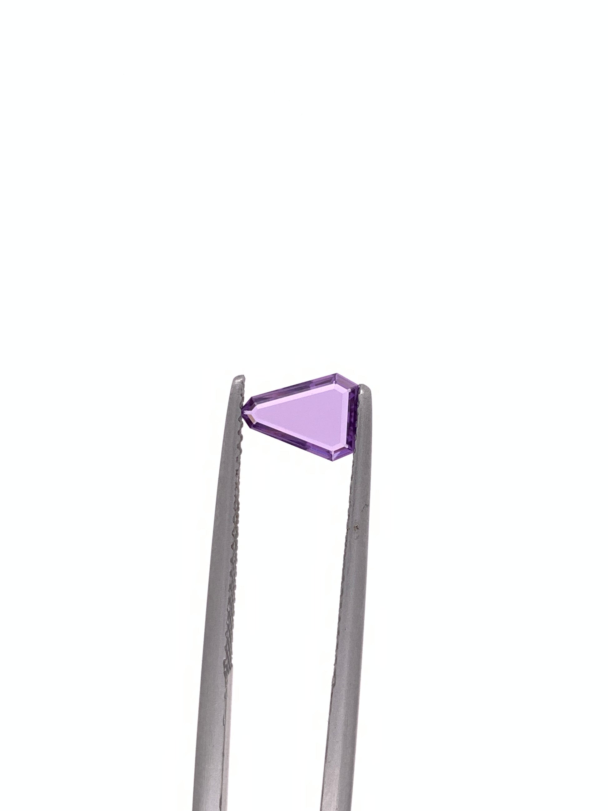Purple Sapphire — 0.50ct Portrait | 7.60x5.65mm | Madagascar | Heated