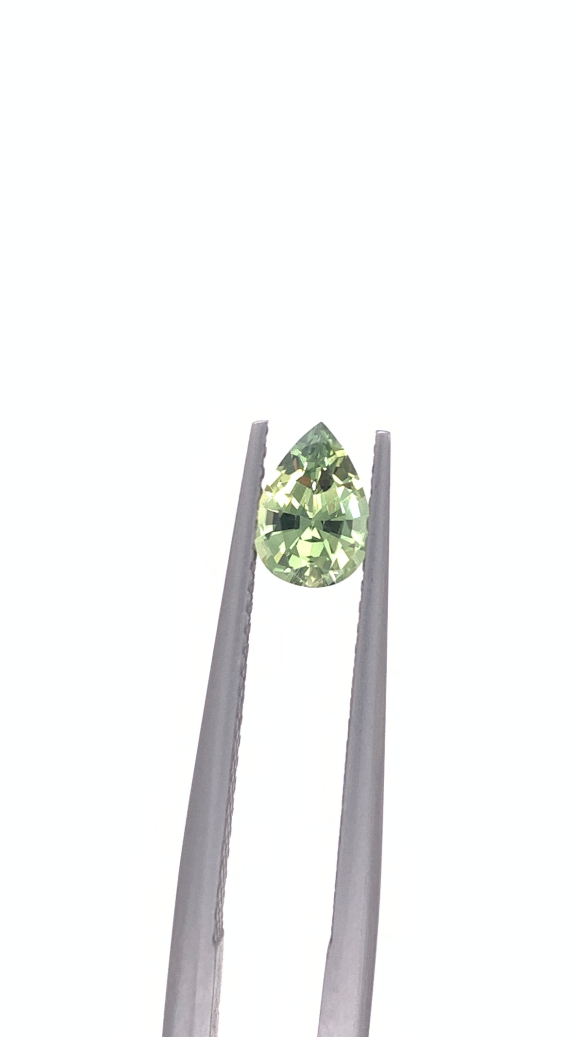 Green Sapphire — 0.69ct Pear | 6.70 x 4.70mm | Tanzania | Heated