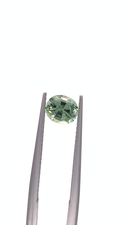 Green Sapphire — 1.00ct Oval | 6.30 x 5.45mm | Tanzania | Heated