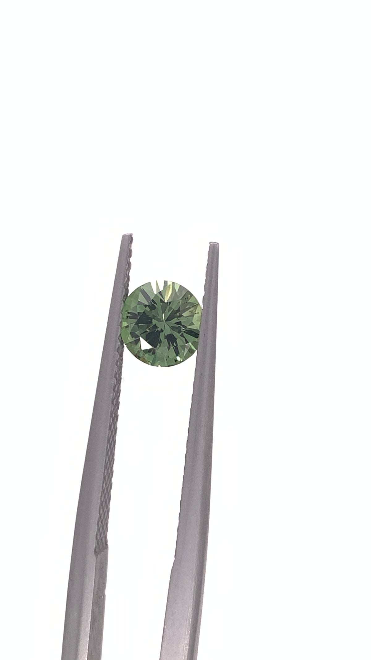 Green Sapphire — 0.77ct Round Brilliant Cut | 5.70mm | Tanzania | Heated