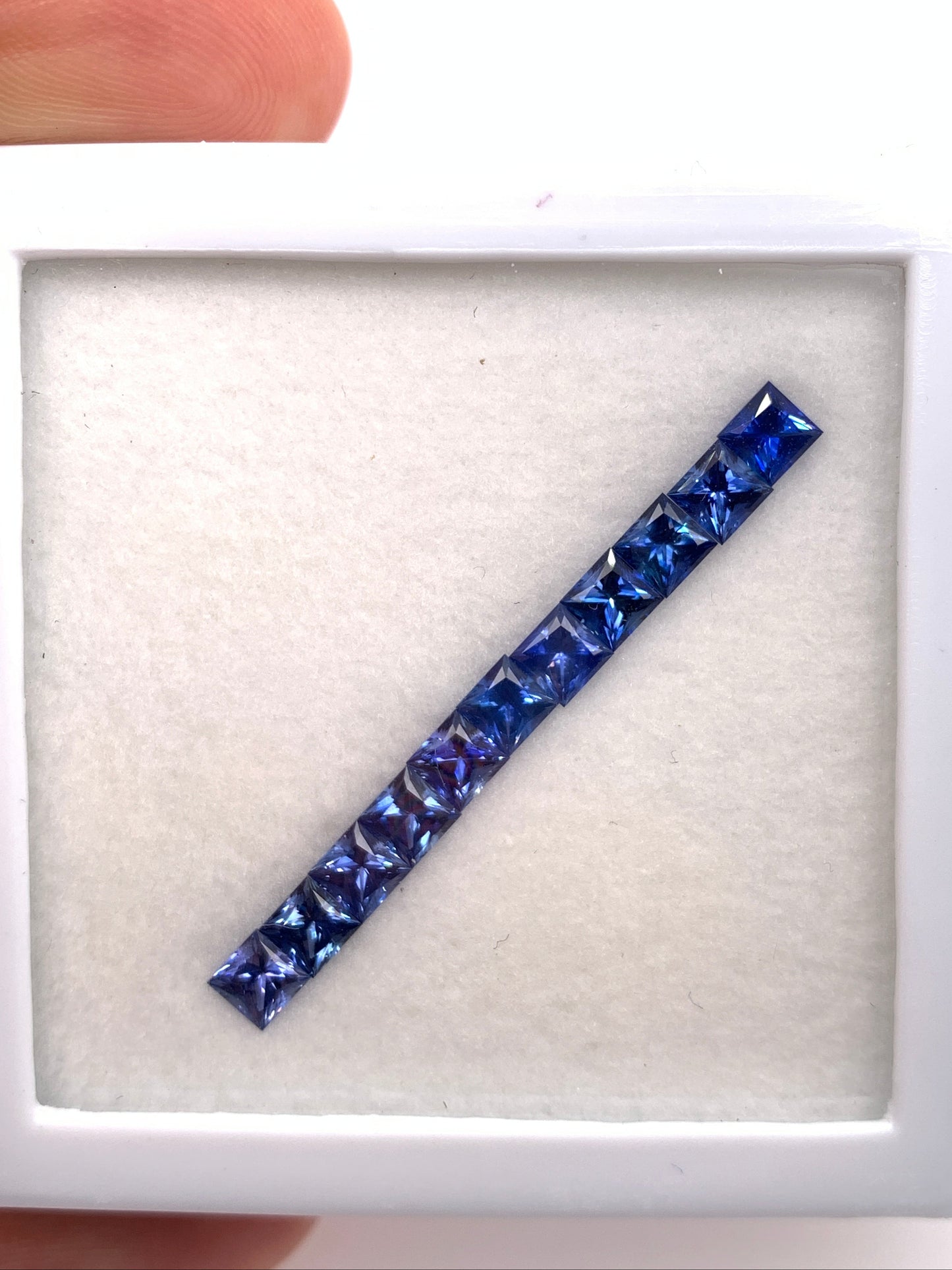 Blue Sapphire — 11pcs Princess | 3.23ct total | 3.50mm | Sri Lanka | Heated