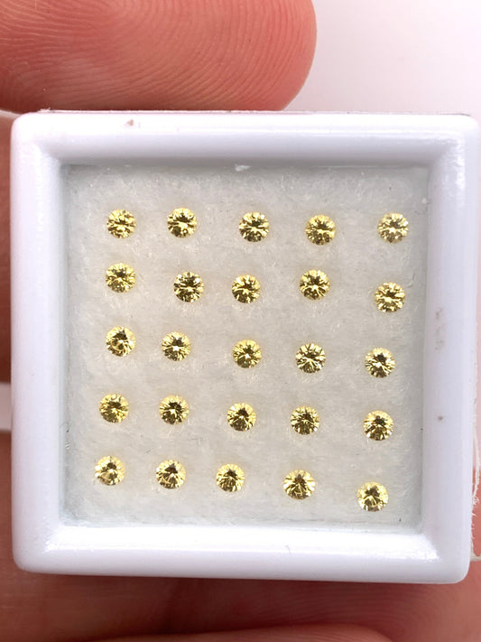 Yellow Sapphire — 25pcs Round Brilliant Cut | 0.61ct total | 1.75mm | Sri Lanka | Heated