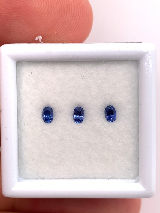 Blue Sapphire — 3pcs Oval | 0.22ct total | 3.00 x 2.00mm | Sri Lanka | Heated