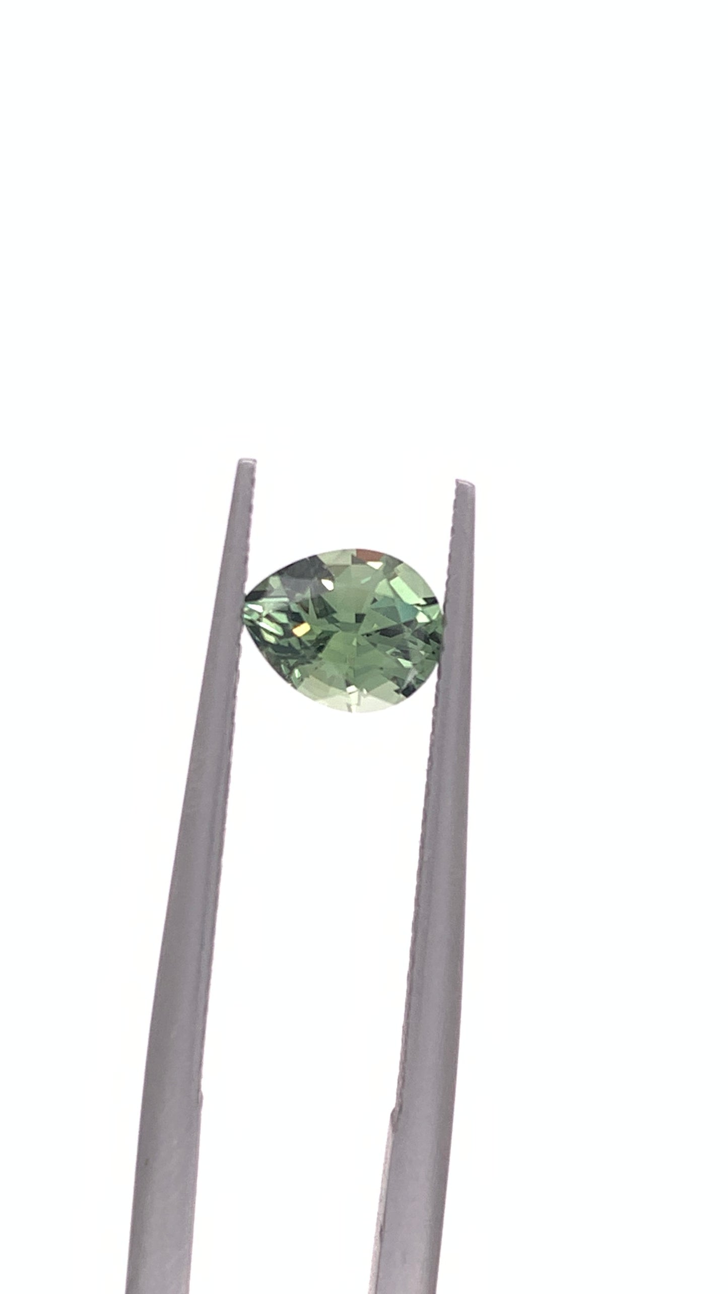 Green Sapphire — 1.04ct Pear | 6.80 x 5.40mm | Tanzania | Heated